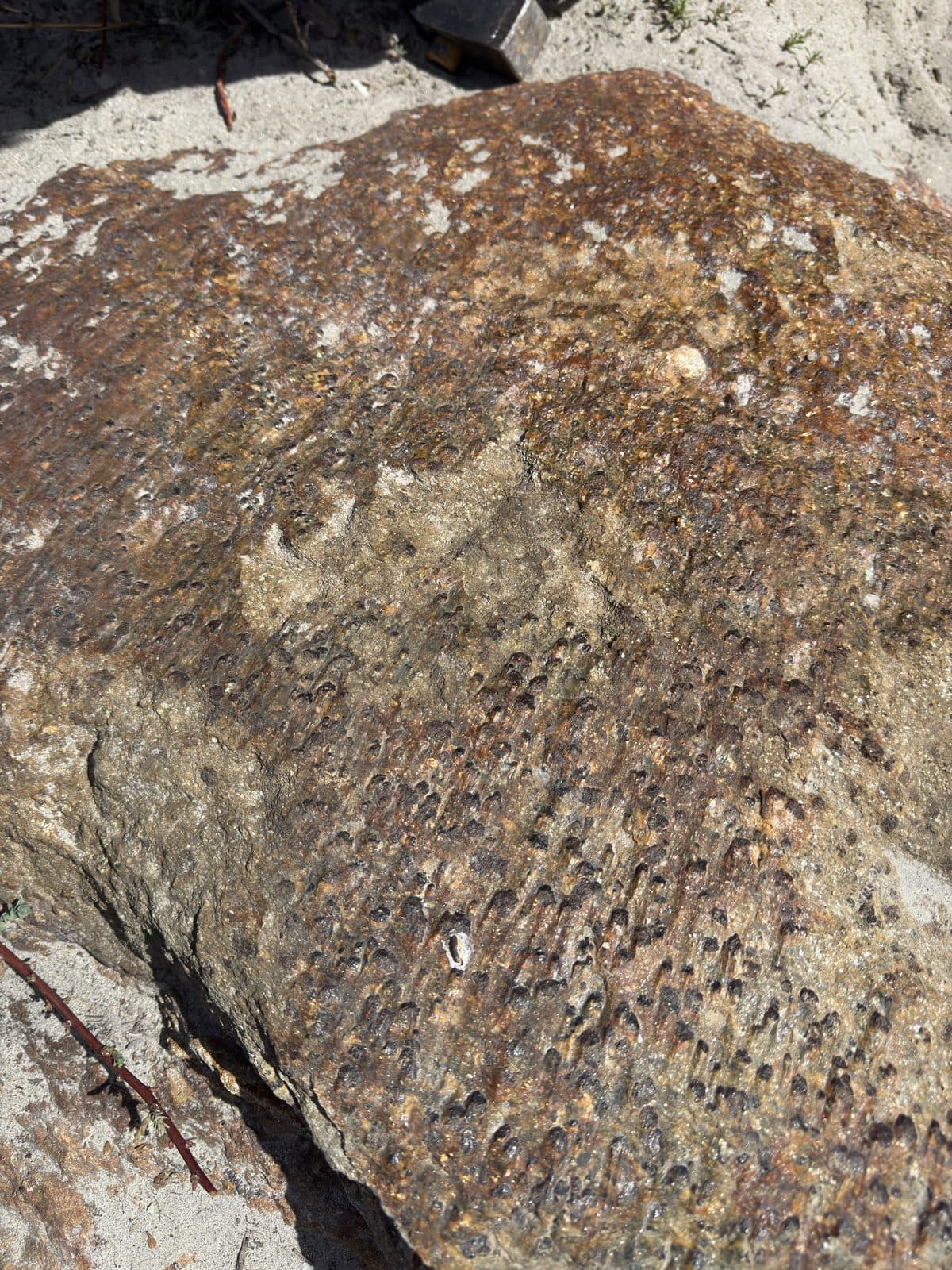 Garnet Boulder, Second Angle - Askoli, Shigar