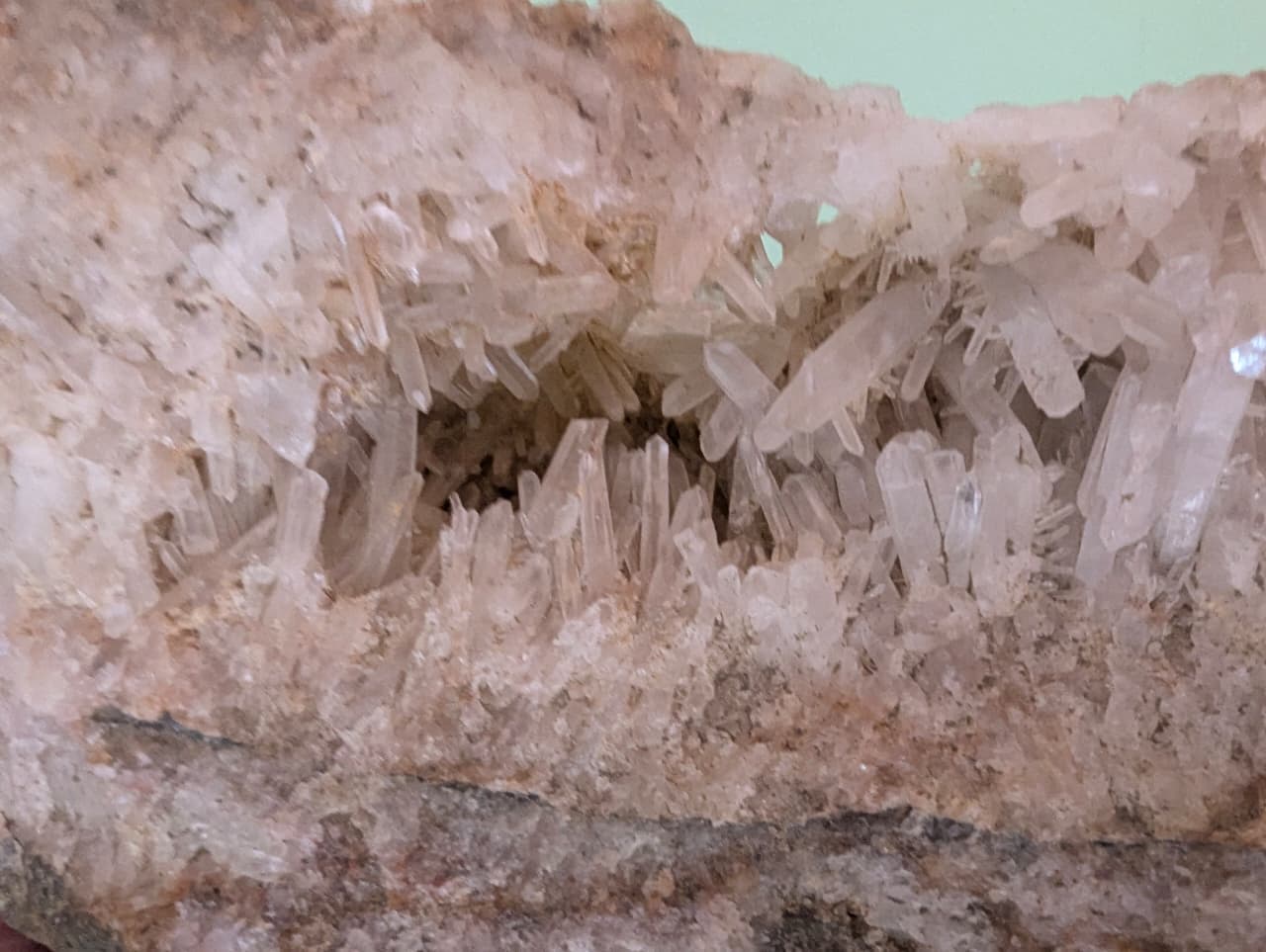 Quartz Decorated Piece