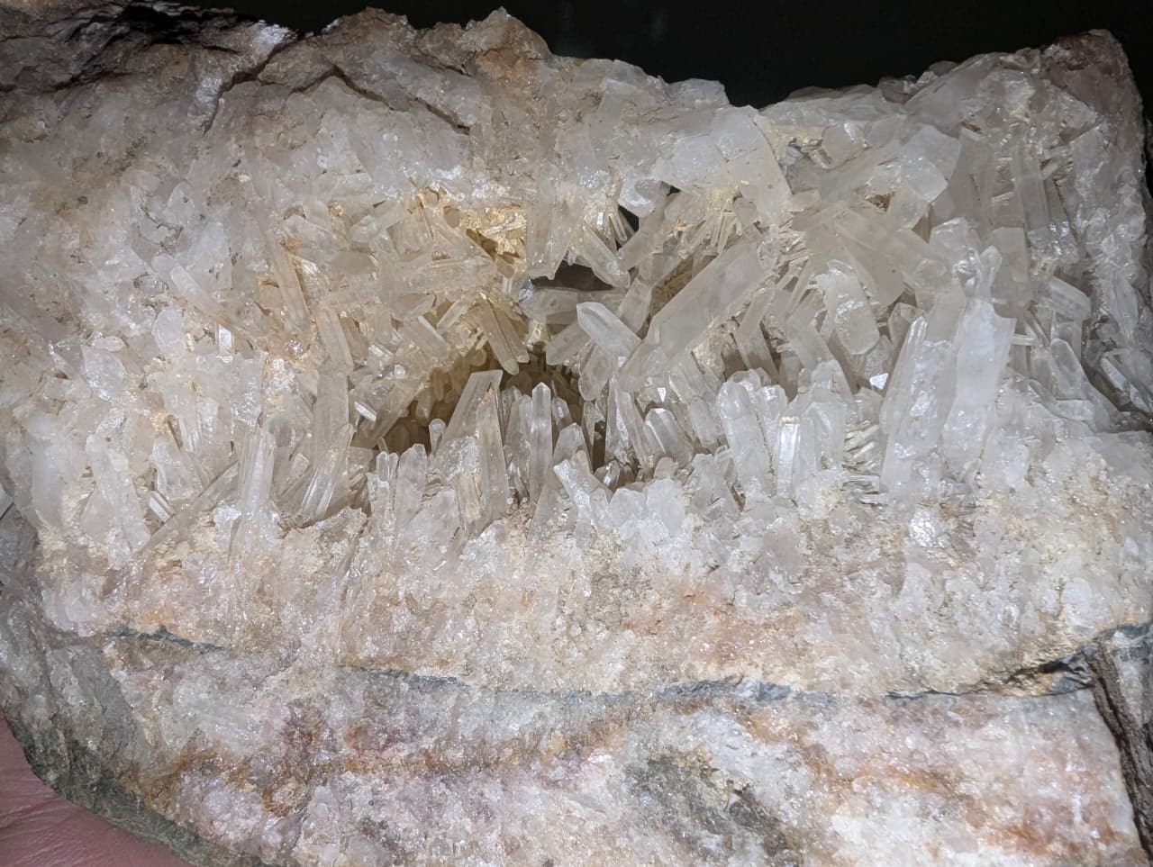 Quartz Decorated Piece